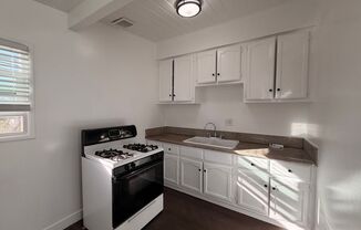 11903 - 11913 Vanowen St.