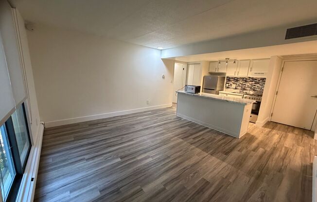 2 beds, 1.5 baths, 950 sqft, $1,545, Unit 232W