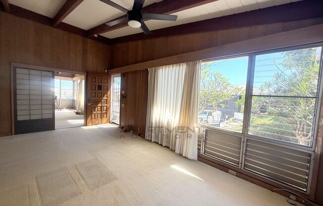 *PLEASE VIEW FULL AD FOR DETAILS* FANTASTIC! 3 Bed / 3 Bath / 4 Parking Manoa Home – Noelani School District! | CLOSE TO UH MANOA