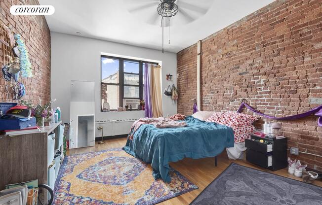 93 SEIGEL ST