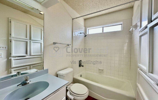 2 beds, 1 bath, 772 sqft, $797