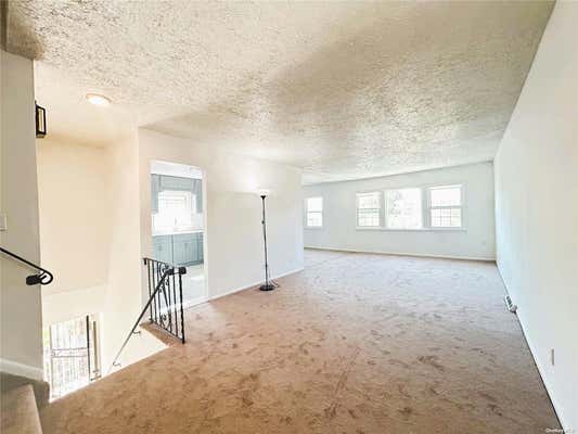 3 beds, 2 baths, 1,560 sqft, $2,900, Unit 2FL