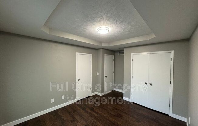 2710 N 1 ST