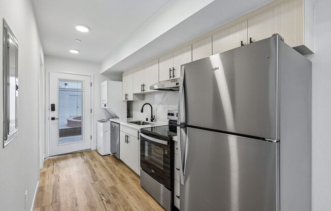 Studio, 1 bath, 452 sqft, $2,275, Unit 2330-107