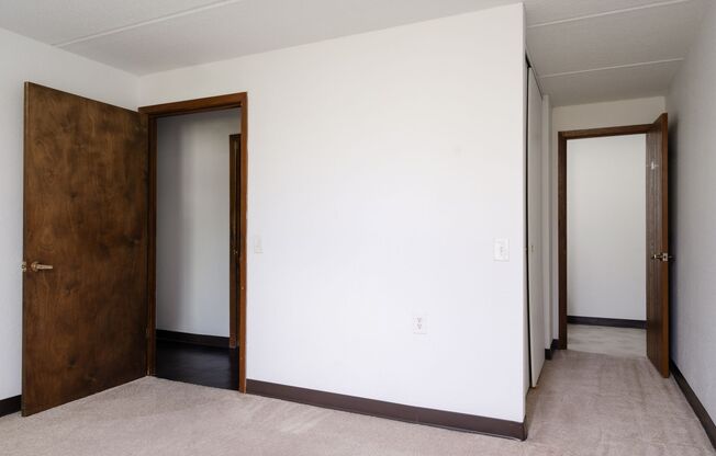 2 beds, 1.5 baths, 893 sqft, $1,495, Unit 304