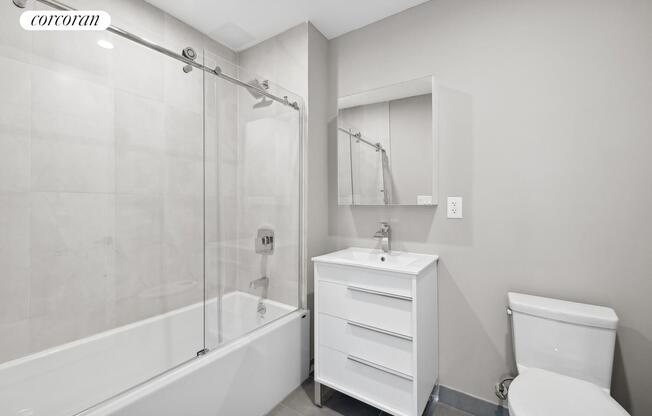 1 bed, 1 bath, $2,950, Unit 4O