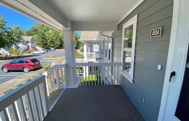 West AVL - Newly Renovated 2/2 Condo