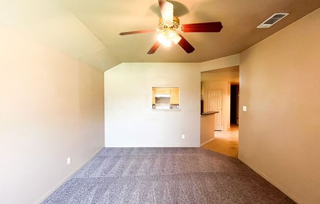 1303 Nicholas Cir