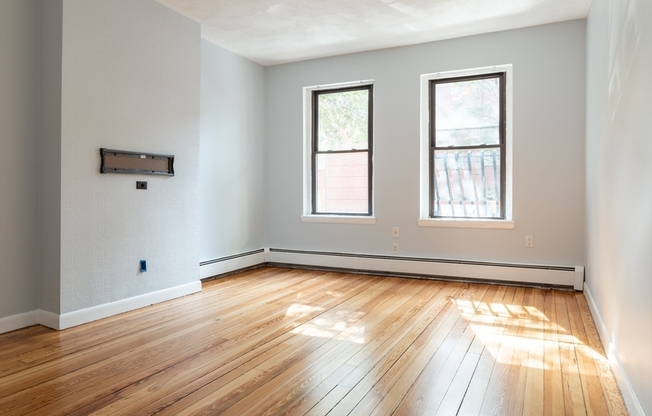 108 Union Park St.