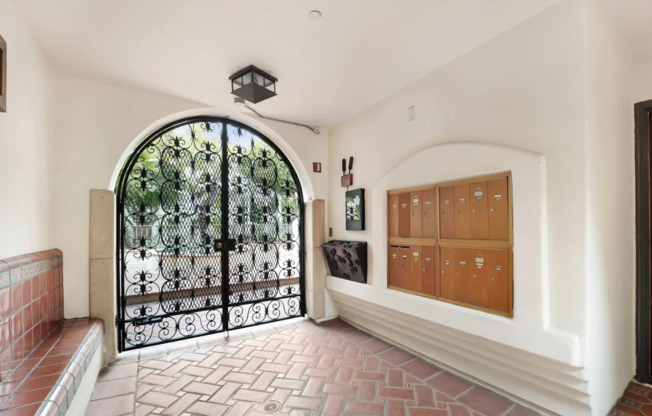 ISO - Isola Bella Townhomes