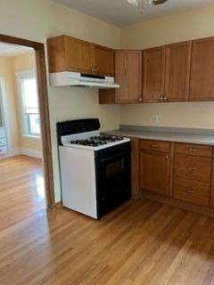 2 beds, 1 bath, 1,055 sqft, $2,200, Unit 2