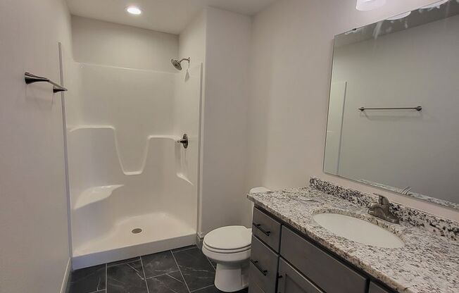 3 beds, 2.5 baths, $1,495, Unit 1217 E 12th