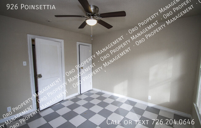 926 Poinsettia