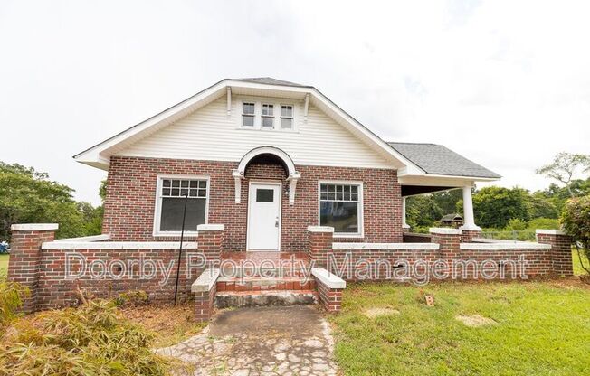 2802 FAIRVIEW DR