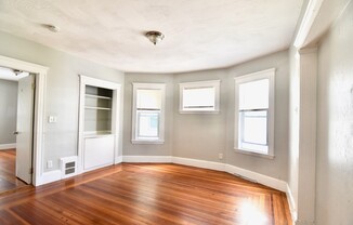 42 COLONIAL AVE
