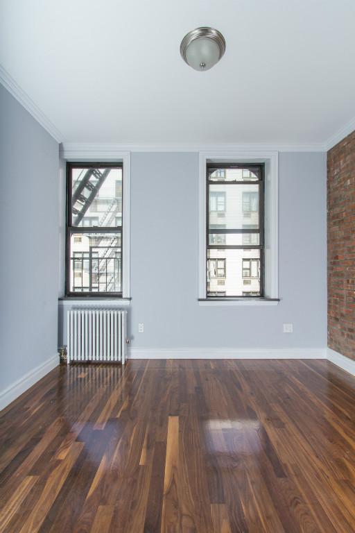 214 E 25th St EW