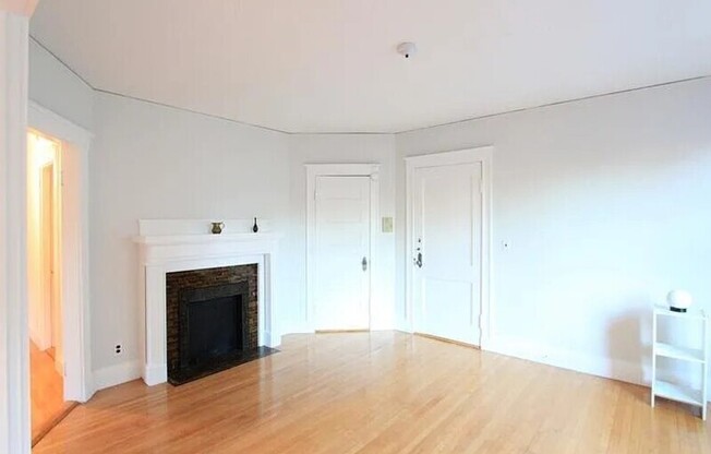 5 Washington Ave