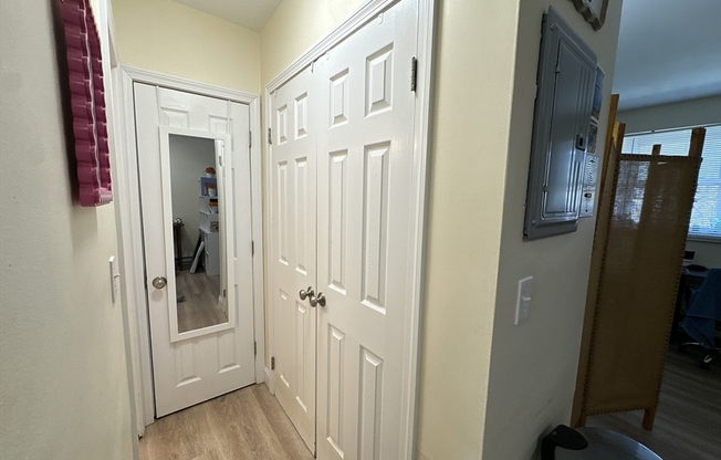Studio, 1 bath, 375 sqft, $1,950, Unit 106
