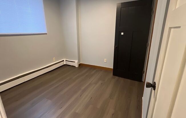 2 beds, 1 bath, 750 sqft, $1,250, Unit 101