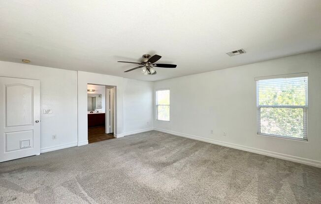 SPACIOUS 4BD/2.5BA HOME IN ALIANTE W/ FRESH PAINT, NEW FLOORING