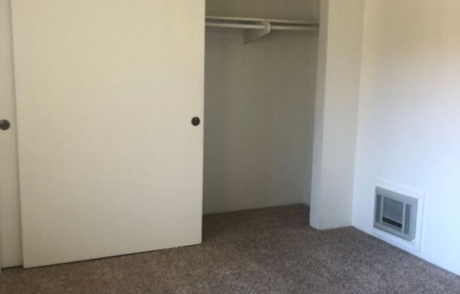 2 beds, 1 bath, $2,235