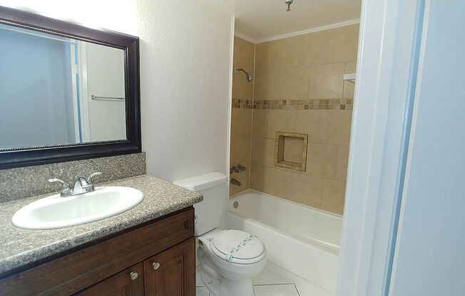 2 beds, 2 baths, 910 sqft, $2,950, Unit 215