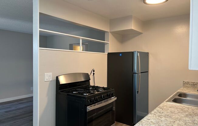 1 bed, 1 bath, 550 sqft, $1,650, Unit 09