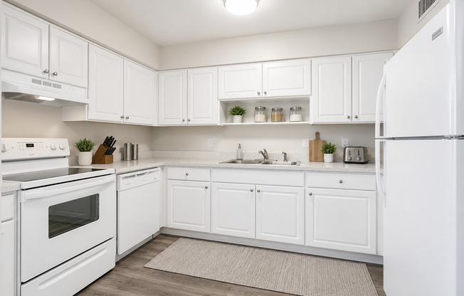 1 BR / 1 Bath Unit Available Now