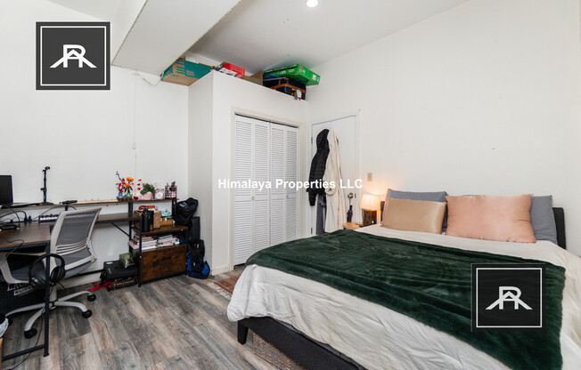 446 PARK DR