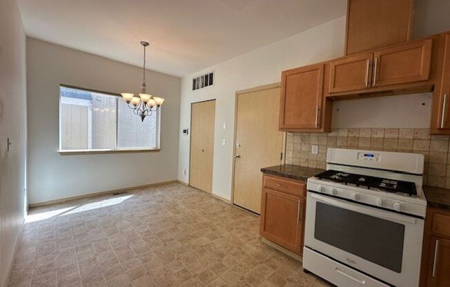 3 BEDROOM 2.5 BATH HOME WITH GARAGE