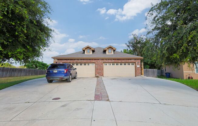 Spacious Townhome in New Braunfels