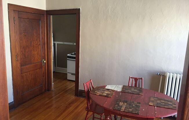 1 bed, 1 bath, 525 sqft, $1,095, Unit 04