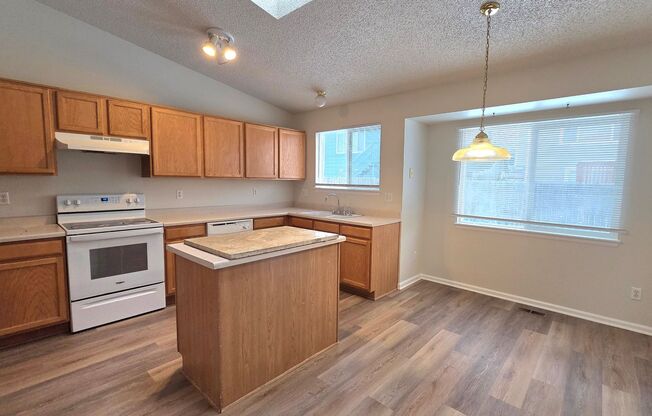 Charming 3 Bedroom and 3 Bath In Rock Creek!