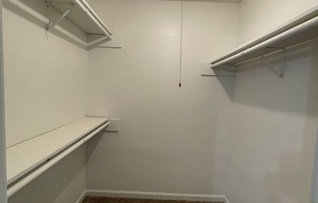 1 bed, 1 bath, 710 sqft, $900, Unit 144