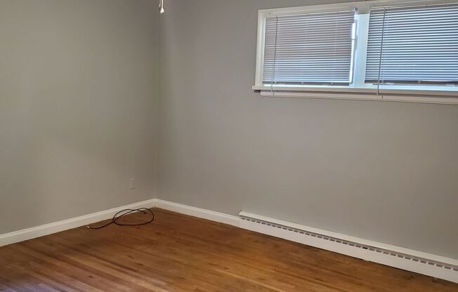 3 beds, 1 bath, $1,775