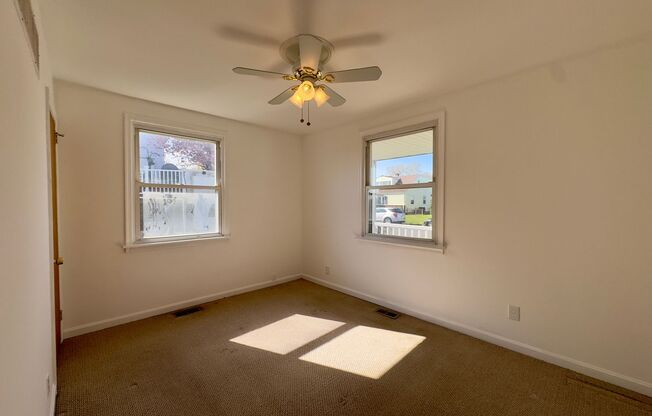 Charming 4 Bedroom/2 Bathroom Home in Dundalk, MD!