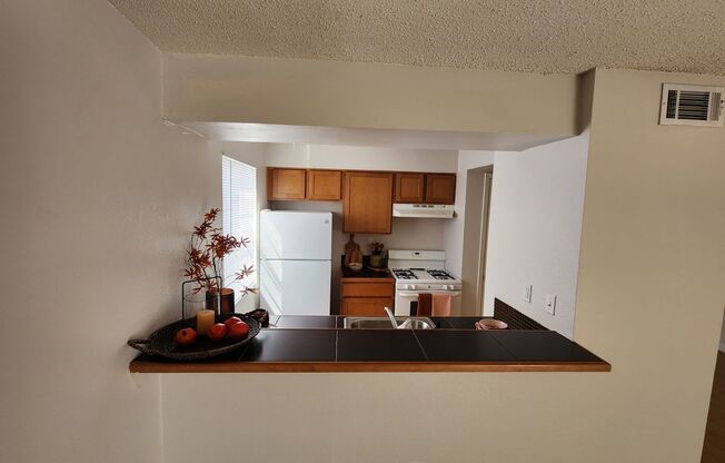 1 bed, 1 bath, 700 sqft, $1,200, Unit OCR-130