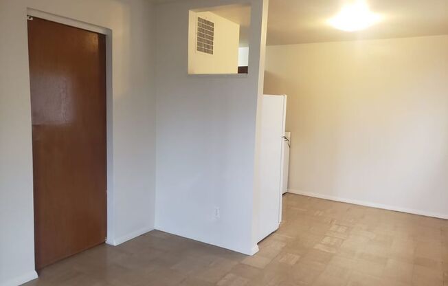 1 bed, 1 bath, $675, Unit 9746 Greenbush