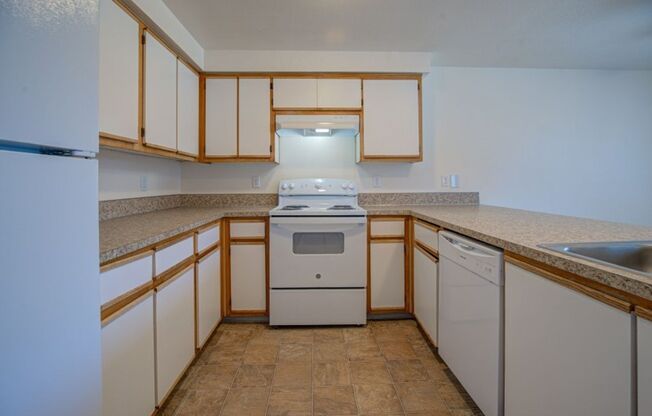 3 beds, 1 bath, $1,575