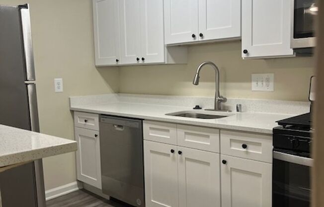 1 bed, 1 bath, 675 sqft, $1,645, Unit 00-00-304