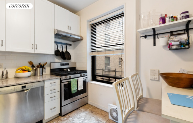 61 E 86 ST
