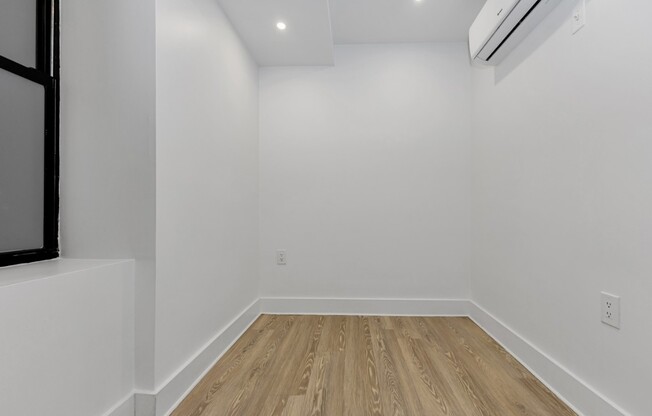2 beds, 1.5 baths, $6,000, Unit DUPLEX A