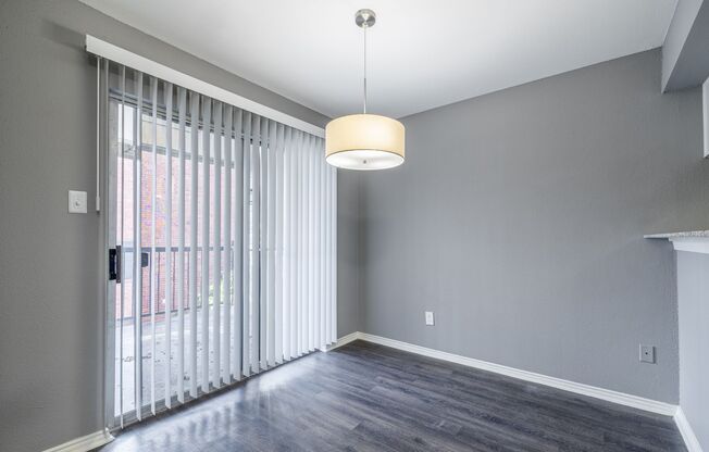 1 bed, 1 bath, 642 sqft, $849, Unit 1205