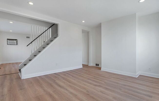 Beautifully Renovated 2 Bedroom Home in Bloomfield - Available in June!