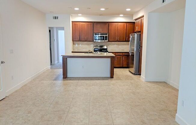 3 Bed 2 Bath Condo Near Great Mall - Milpitas