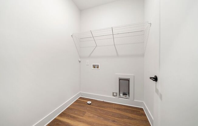 3 beds, 2.5 baths, 1,935 sqft, $2,600, Unit Unit 310