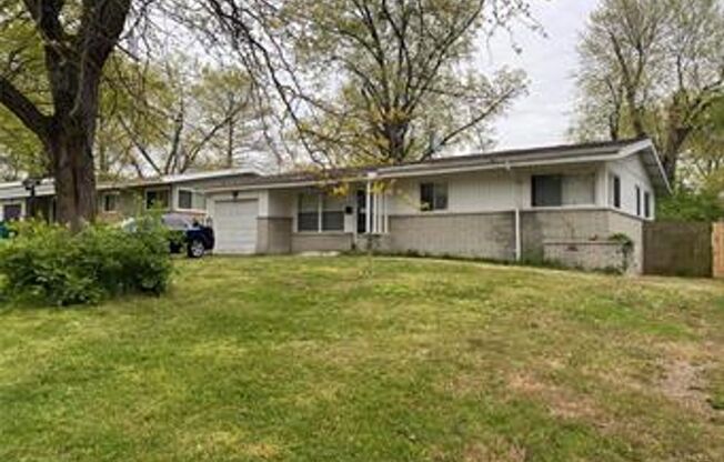 3 bedroom 2 bathroom Ranch