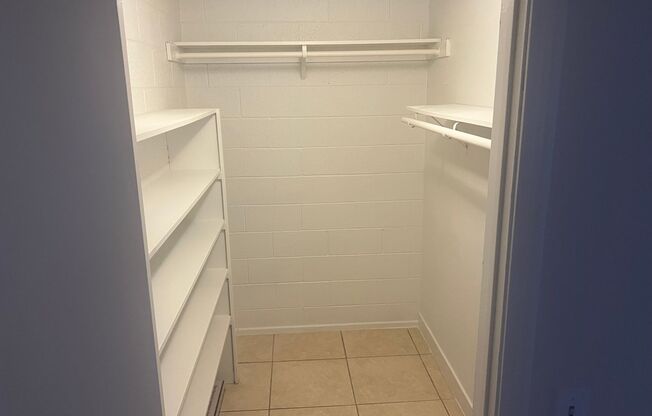 1 bed, 1 bath, $1,100, Unit # 3