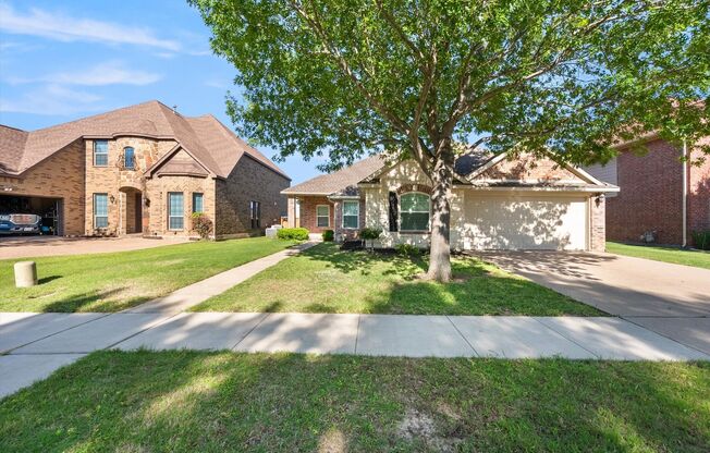 Gorgeous Mira Lagos 4 bedroom on the Pond!!