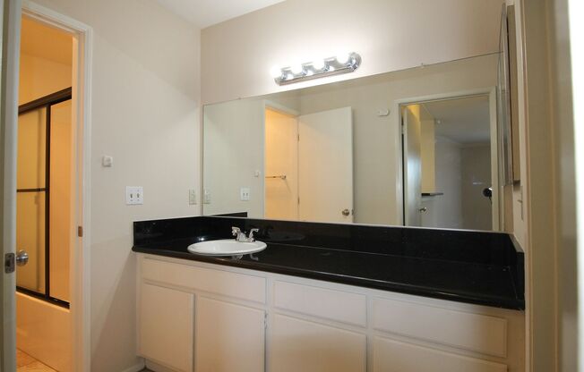 15040 Moorpark St.